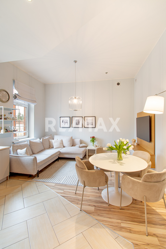 3 pokoje z garderobą- wysokie sufity, stylowe (4)