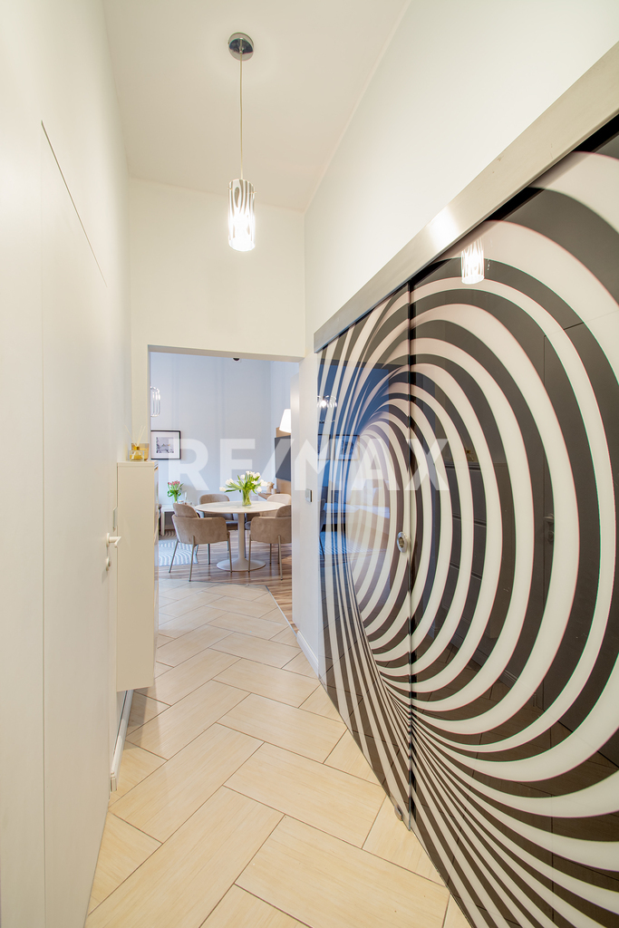 3 pokoje z garderobą- wysokie sufity, stylowe (6)