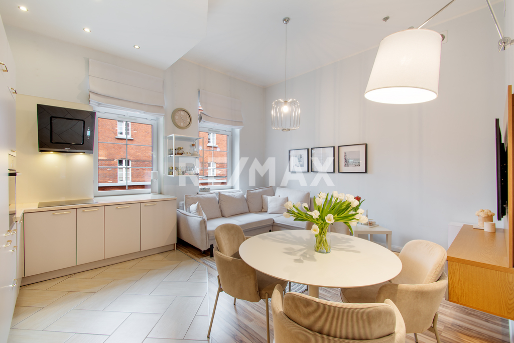 3 pokoje z garderobą- wysokie sufity, stylowe (10)