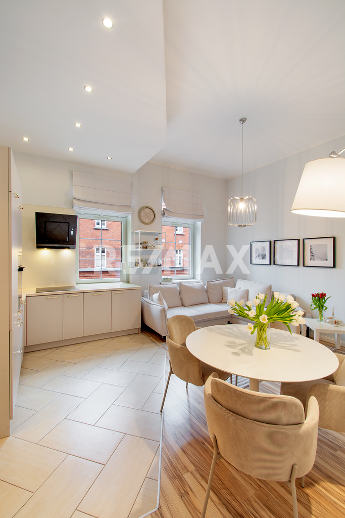 3 pokoje z garderobą- wysokie sufity, stylowe (2)