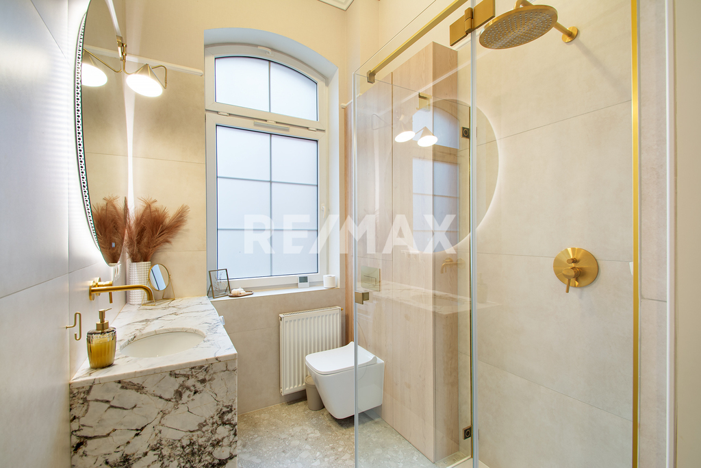 3 pokoje z garderobą- wysokie sufity, stylowe (7)