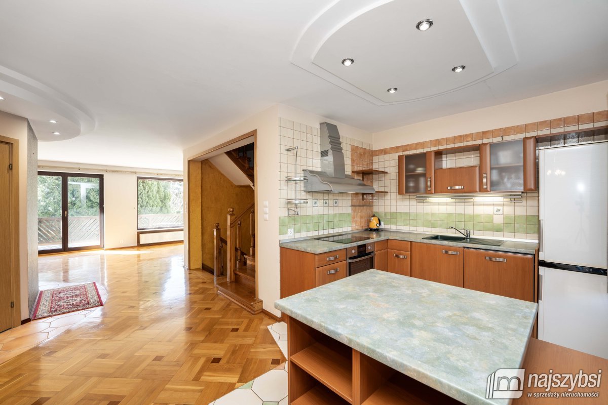 Kołobrzeg- dom w zabudowie szeregowej (1)