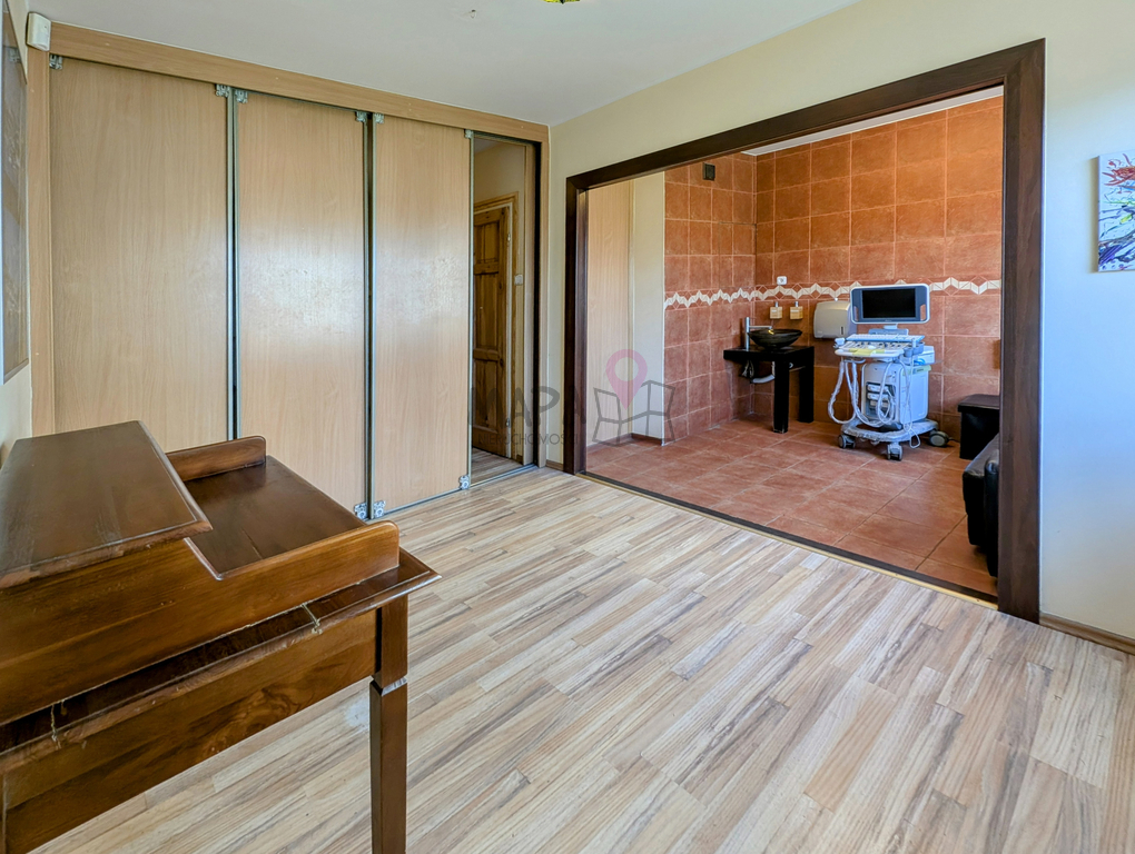 Lokal użytkowy / gabinet lekarski na sprzedaż (6)