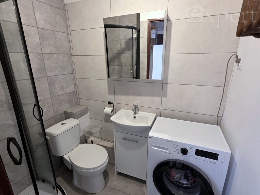 Kawalerka na parterze-zielone, spokojne osiedle (2)