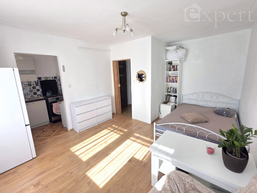 Kawalerka na parterze-zielone, spokojne osiedle (3)