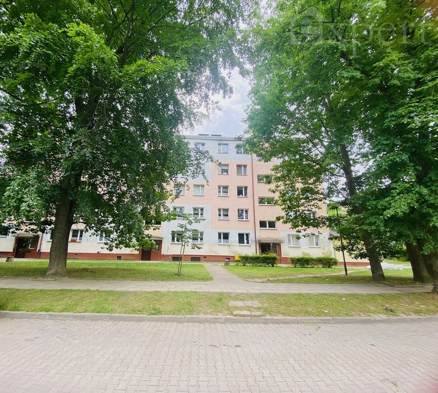 Kawalerka na parterze-zielone, spokojne osiedle (1)