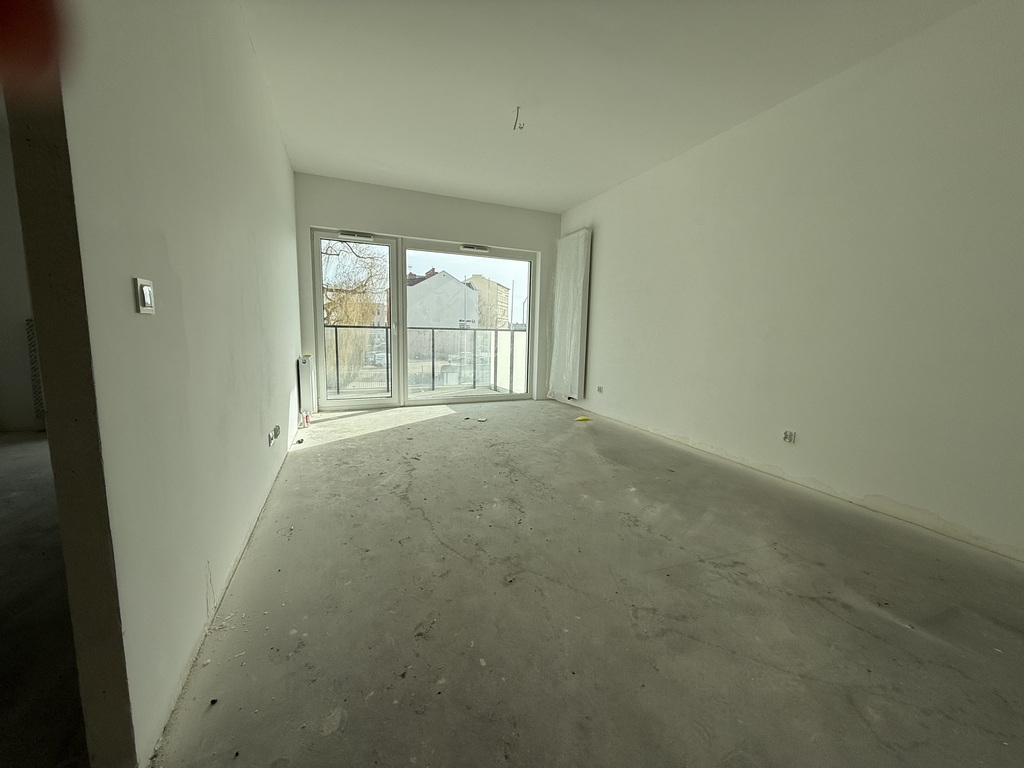 Dostępne od ręki 2 pok. z dużym balkonem! (5)