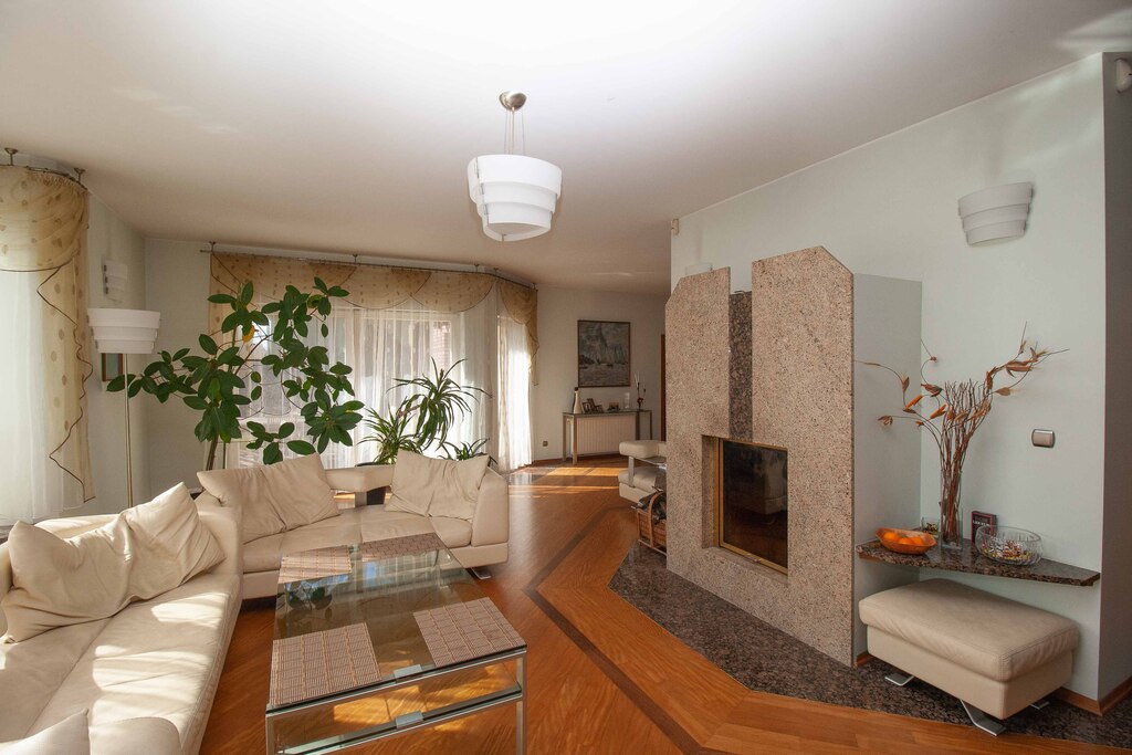 Piękny dom na Osowie z lokalem użytkowym (22)