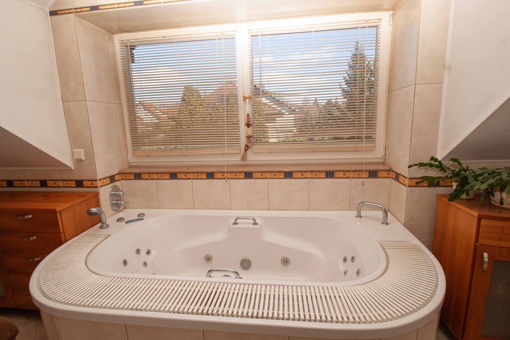 Piękny dom na Osowie z lokalem użytkowym (21)