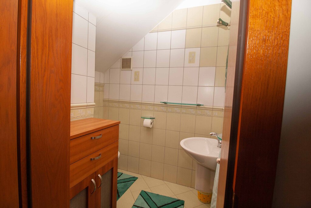 Piękny dom na Osowie z lokalem użytkowym (27)