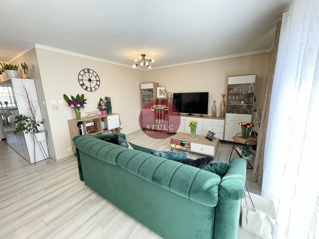 Śliczne mieszkanie wysokim standardrdzie. (16)