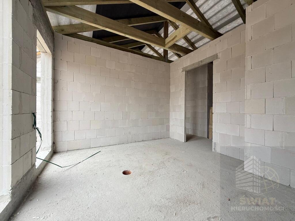 Nowoczesny dom w zabudowie bliźniaczej (6)