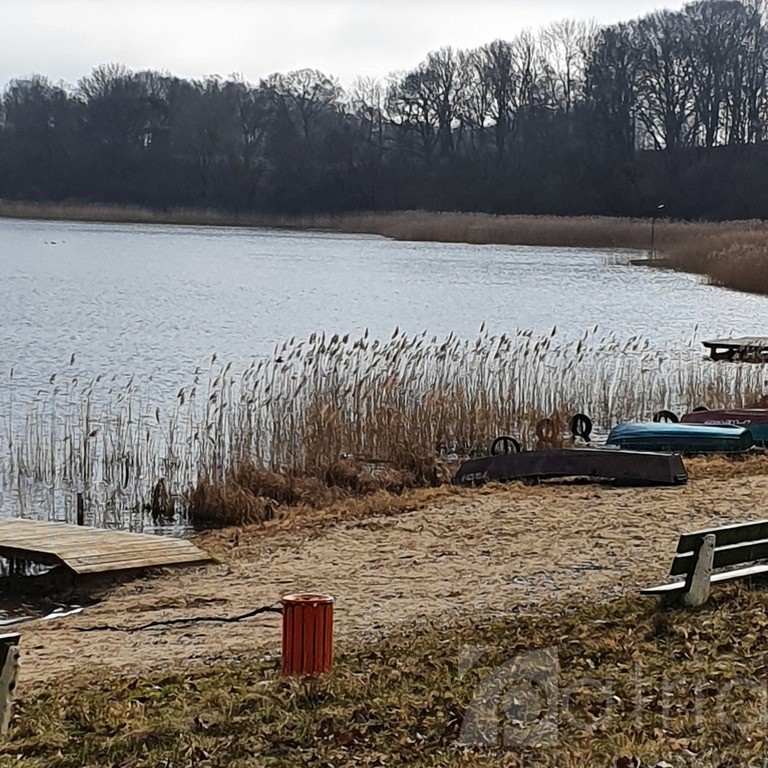 Działka- 3644 m2 nad jeziorem z warunkami zabudowy (9)