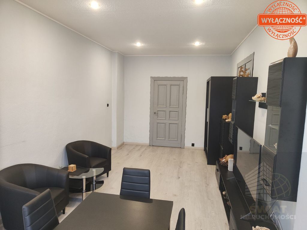 Na sprzedaż 4 pok.z balkonem na pierwszym piętrze. (2)