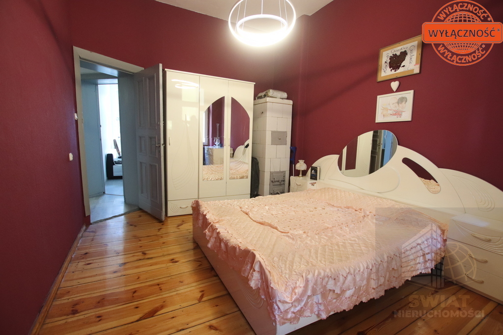 Na sprzedaż 4 pok.z balkonem na pierwszym piętrze. (17)