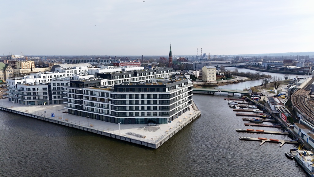 Piękny narożny Apartament w widokiem na Ordę! (11)