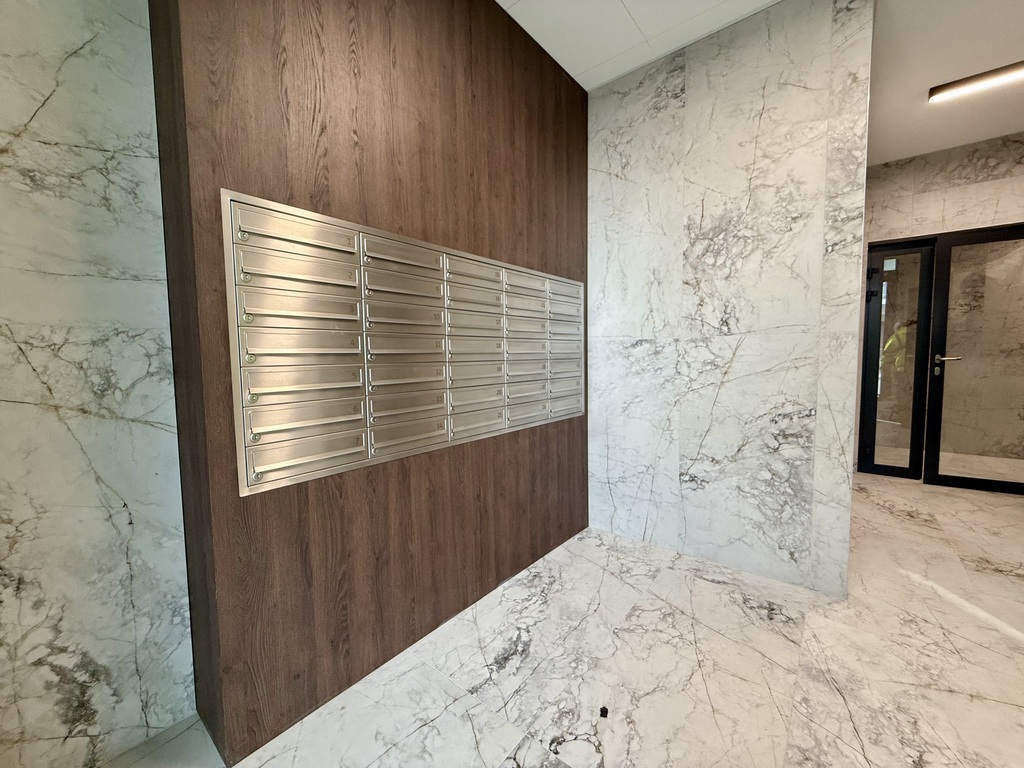 Piękny narożny Apartament w widokiem na Ordę! (10)