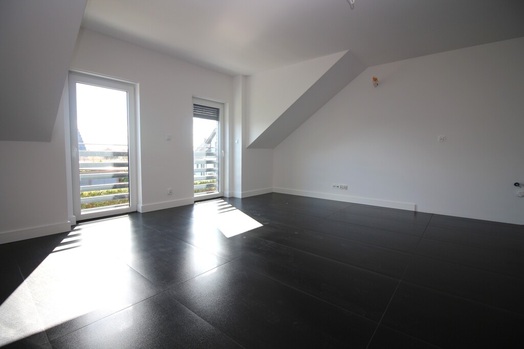 Dom w zabudowie bliźniaczej  na wynajem (9)