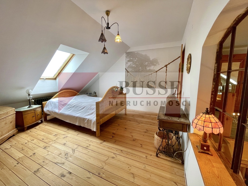 STYLOWY DOM! - Piękny!!! Duża działka! Przy lesie! (16)