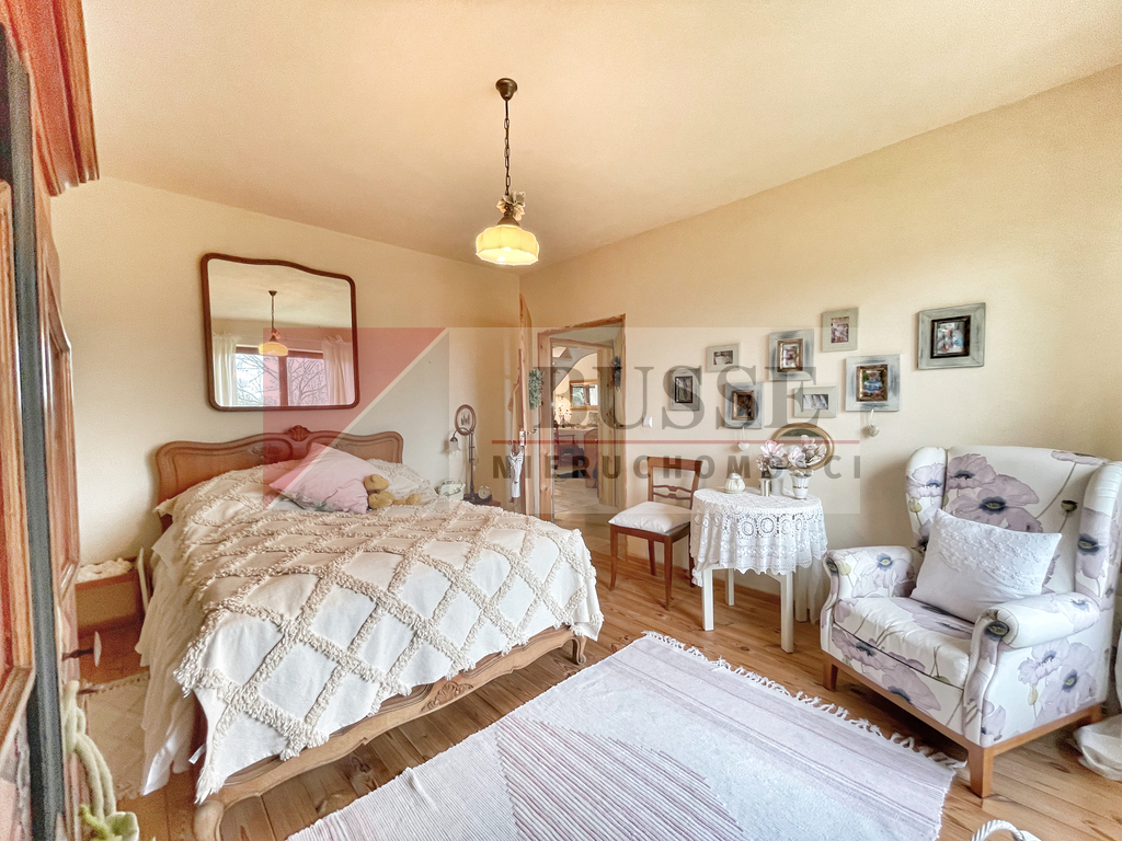 STYLOWY DOM! - Piękny!!! Duża działka! Przy lesie! (23)