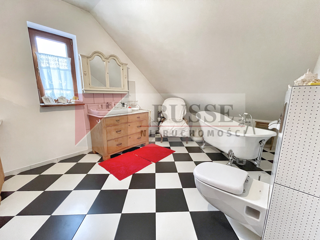 STYLOWY DOM! - Piękny!!! Duża działka! Przy lesie! (18)