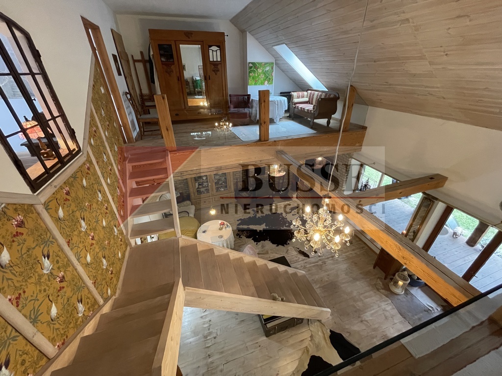 STYLOWY DOM! - Piękny!!! Duża działka! Przy lesie! (12)