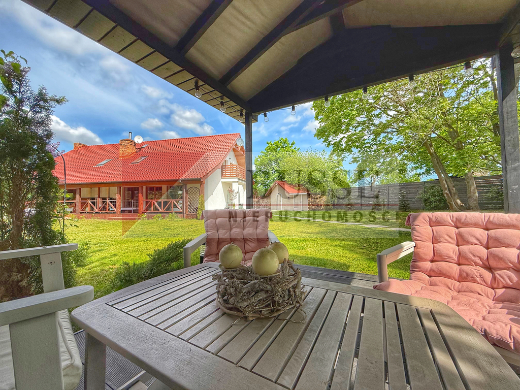 STYLOWY DOM! - Piękny!!! Duża działka! Przy lesie! (13)