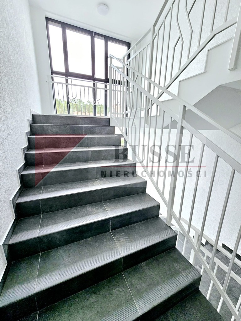 3 pokoje na Os. Jarzębinowym. Stan deweloperski! (8)