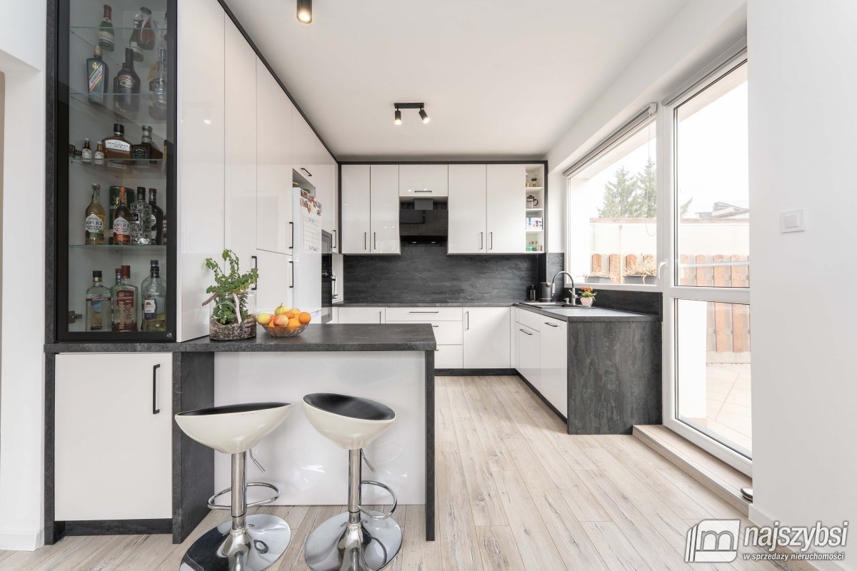 Kołobrzeg- Dom idealny dla rodziny lub pod wynajem (2)