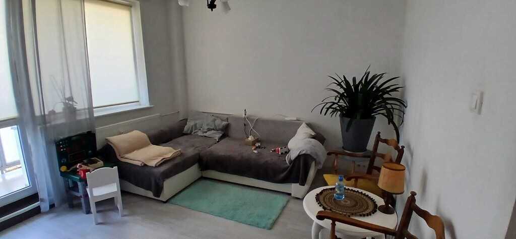 Trzy pokojowe mieszkanie w Płoni (1)