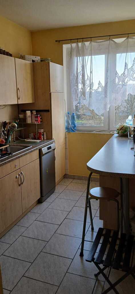 Trzy pokojowe mieszkanie w Płoni (4)