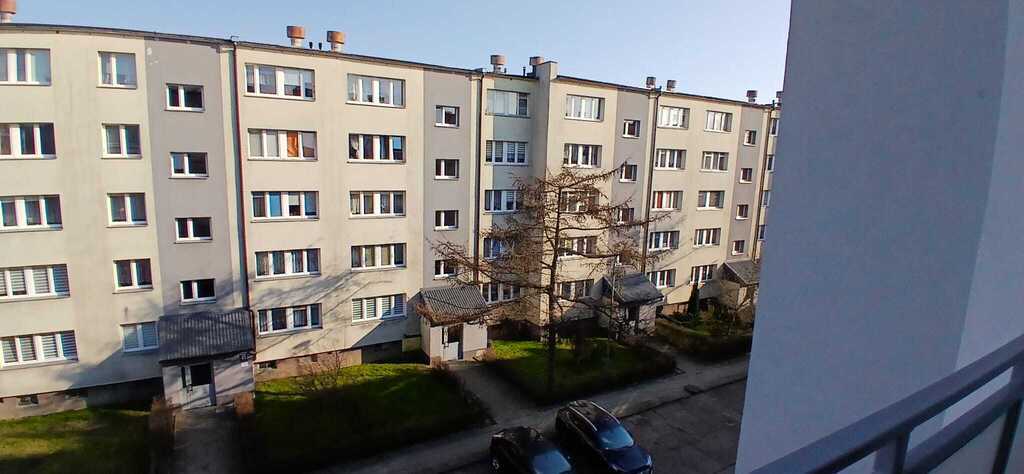 Trzy pokojowe mieszkanie w Płoni (9)