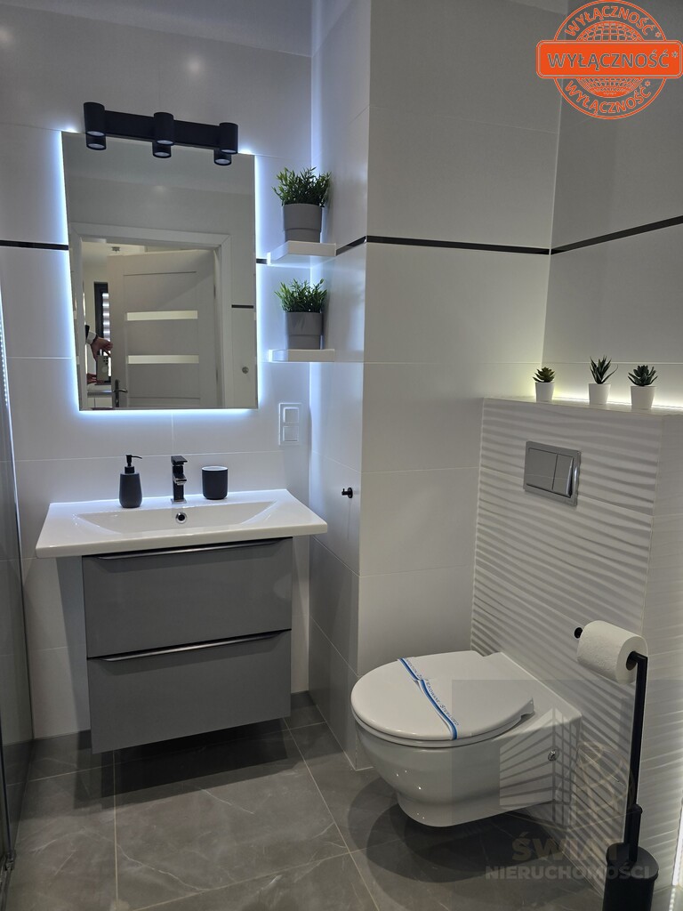 Nowoczesne mieszkanie 43,6 m² z dużym balkonem (11)