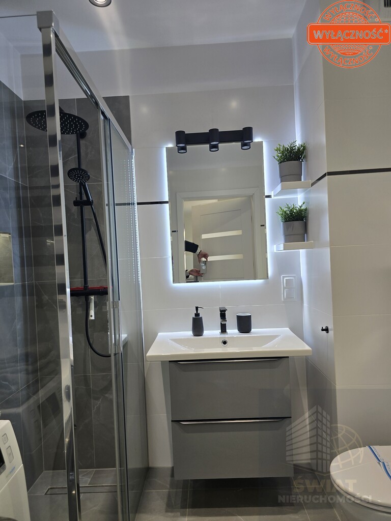 Nowoczesne mieszkanie 43,6 m² z dużym balkonem (12)