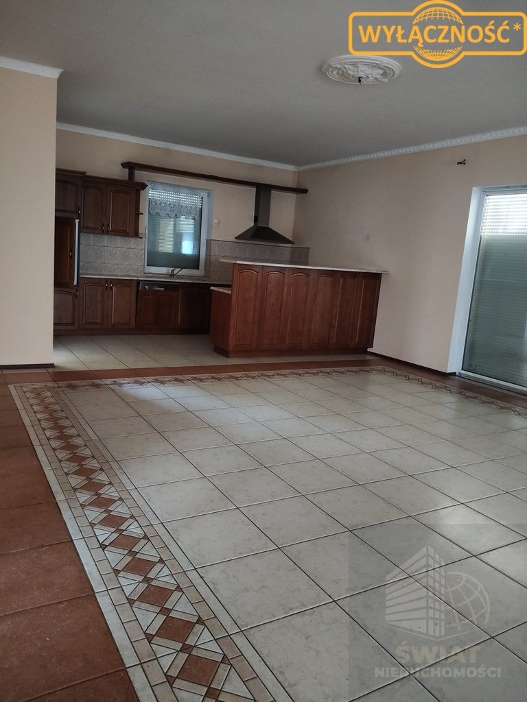 Dom parterowy na dużej działce w Dobrej (11)