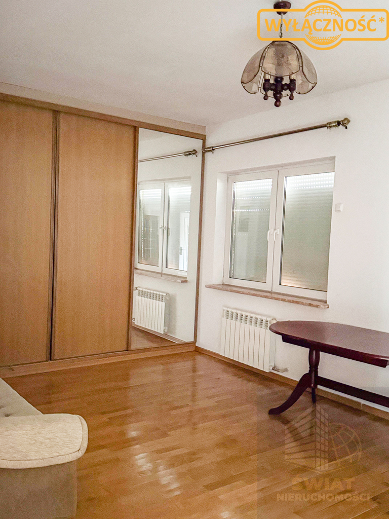 Dom parterowy na dużej działce w Dobrej (17)