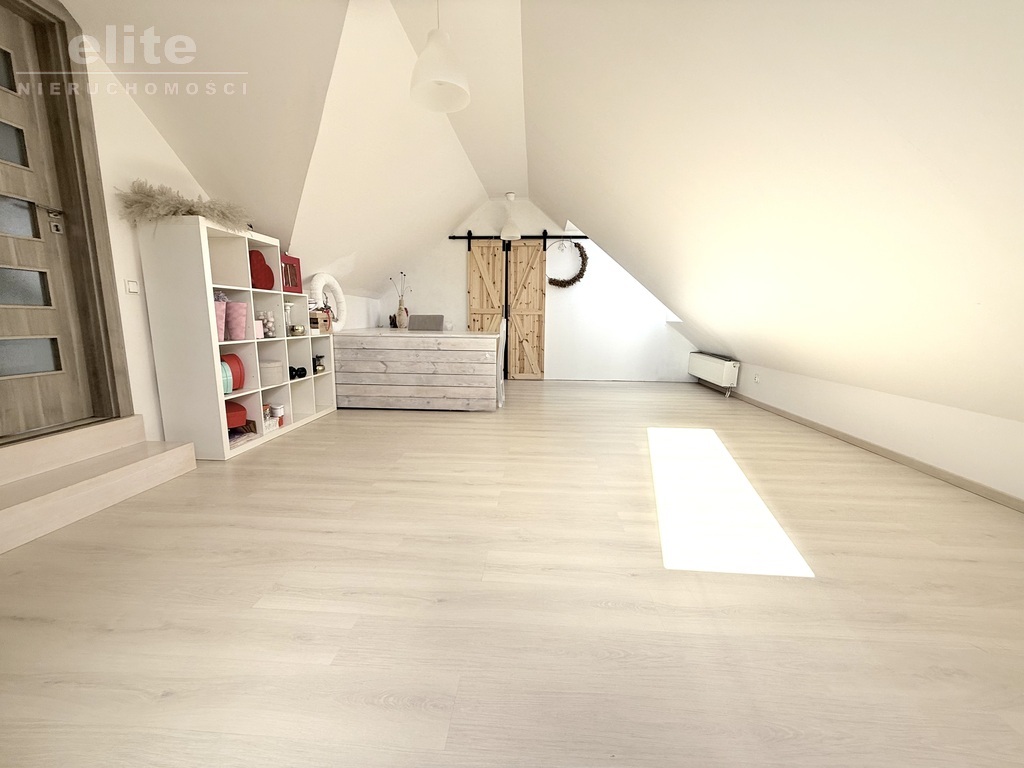 Szczecin dom z dużym ogrodem, garażem i kawalerką (16)