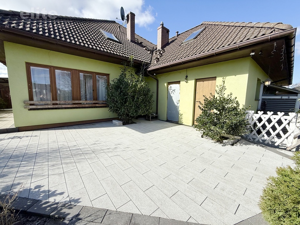 Szczecin dom z dużym ogrodem, garażem i kawalerką (19)