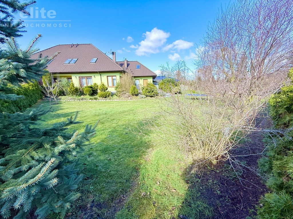 Szczecin dom z dużym ogrodem, garażem i kawalerką (21)