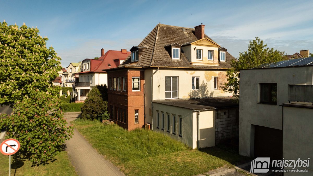 Białogard-  Kamienica 2 mieszkania i lokal usługow (22)