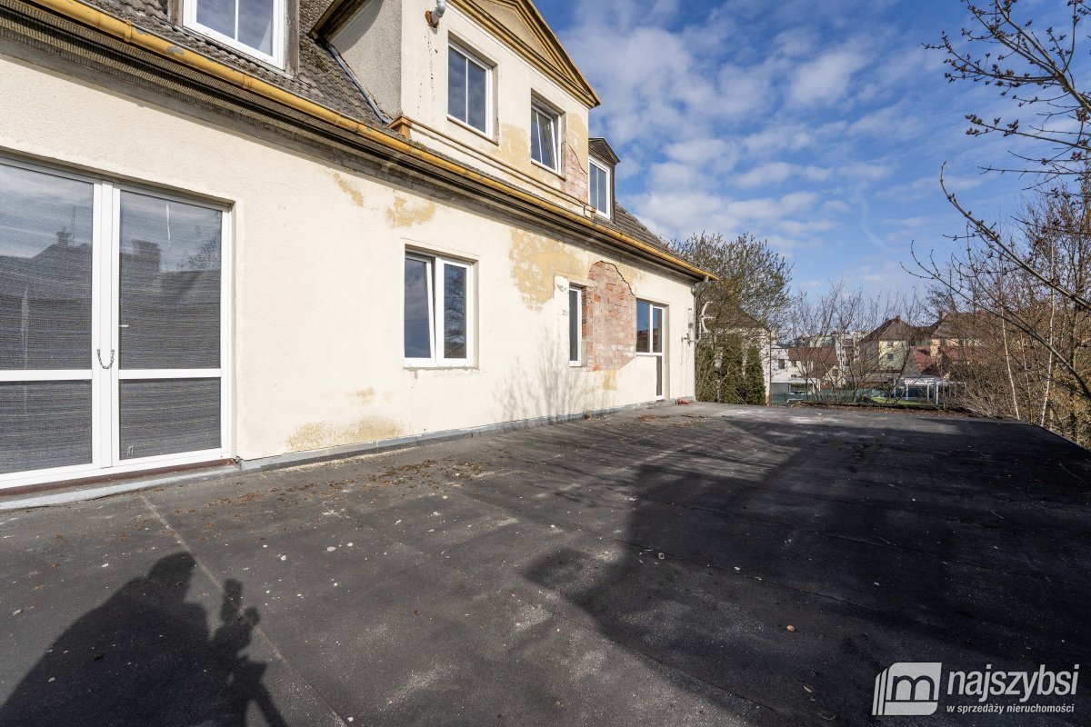 Białogard - budynek usługowo-mieszkalny. Okazja! (25)