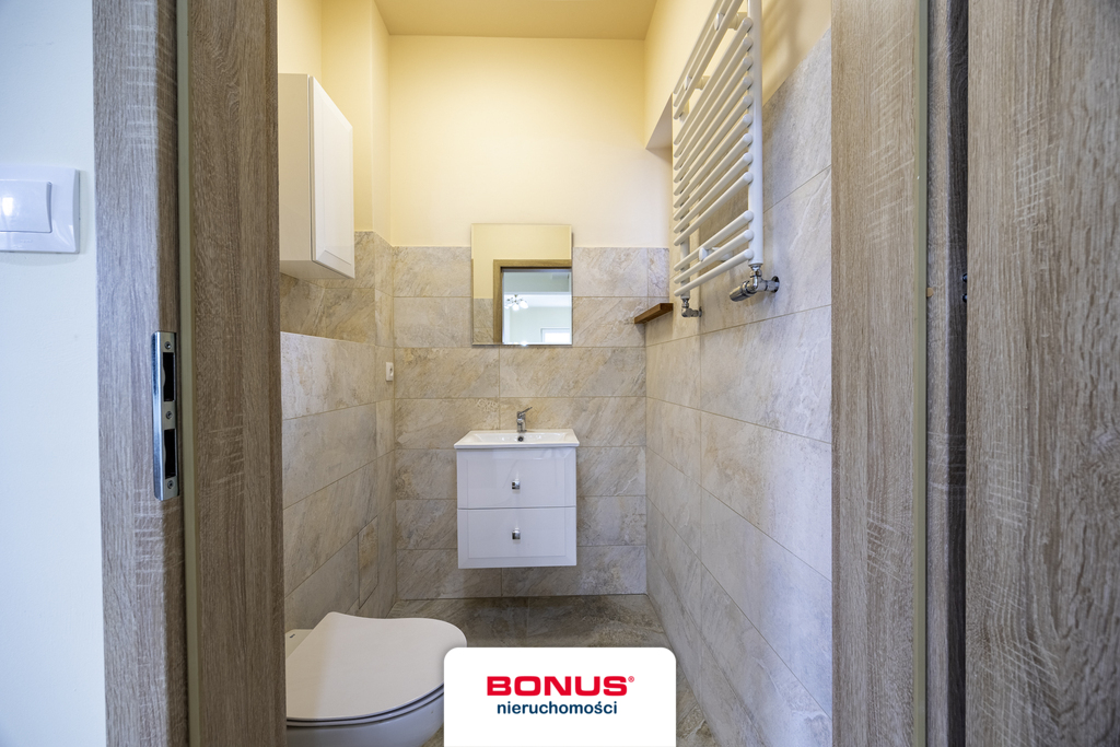 Bliźniak łączony garażami w Dobrej 410m2 ogrodu (16)