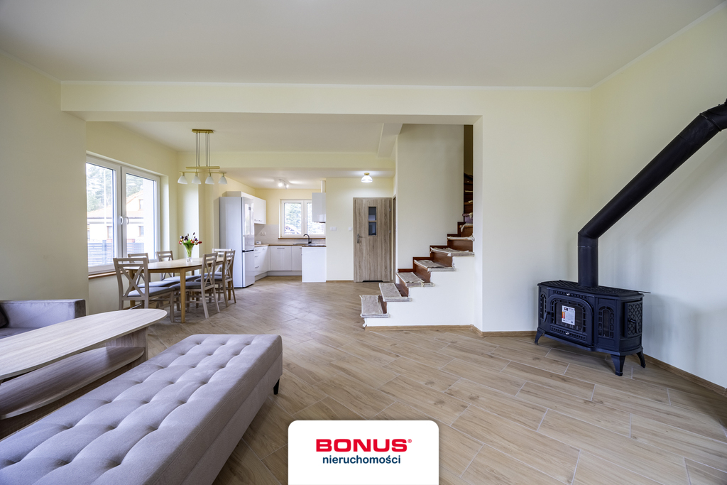 Bliźniak łączony garażami w Dobrej 410m2 ogrodu (3)