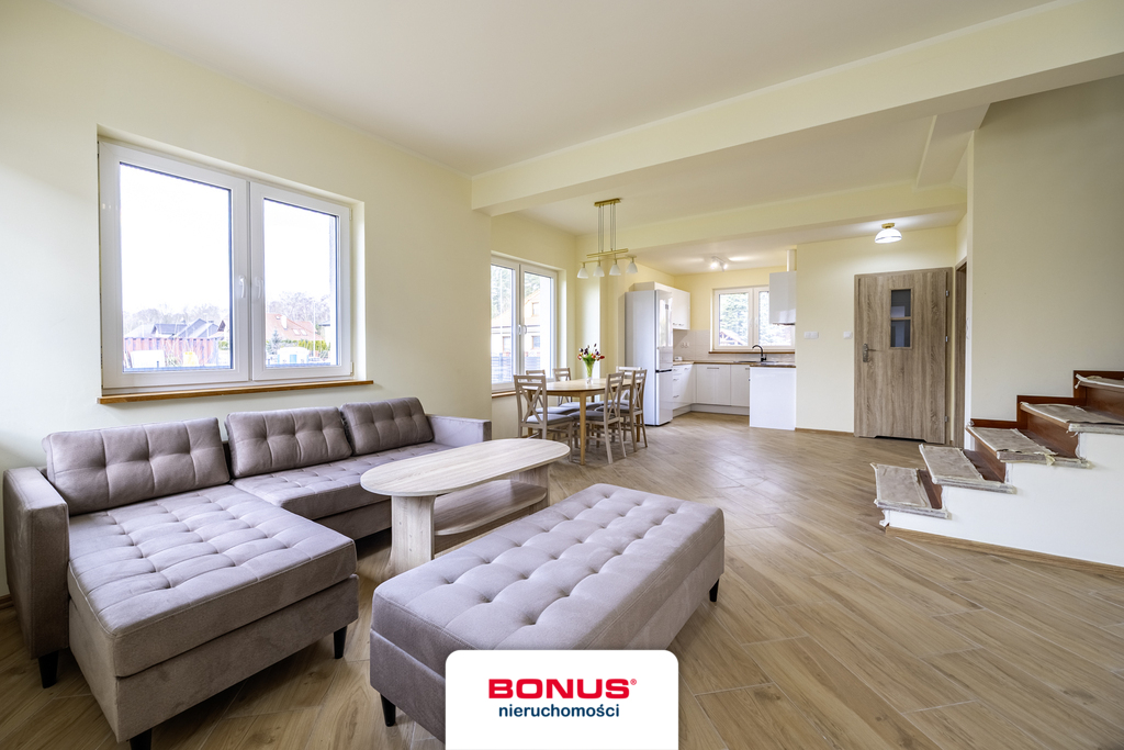 Bliźniak łączony garażami w Dobrej 410m2 ogrodu (1)