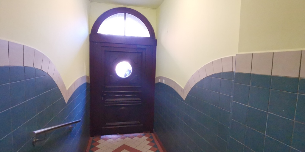 Jasna, przestronna kawalerka z balkonem (9)