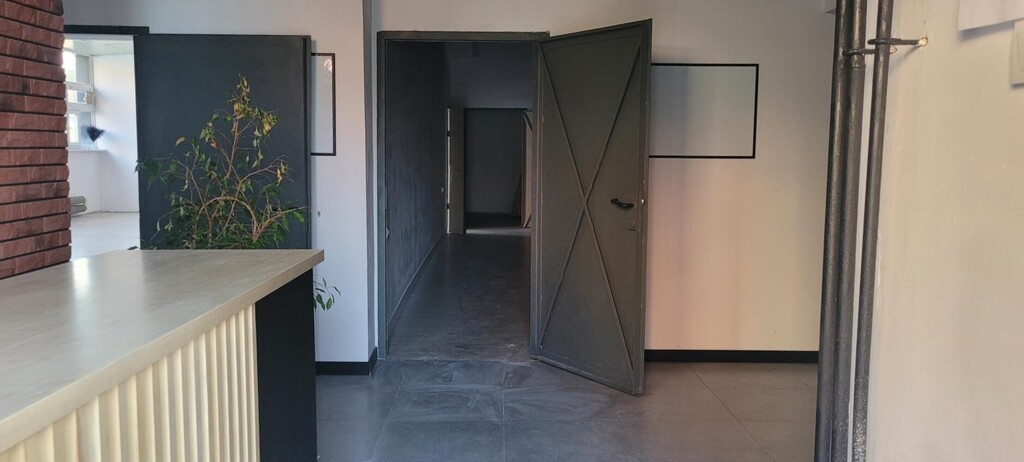 Lokal usługowy / handlowy na wynajem! (4)