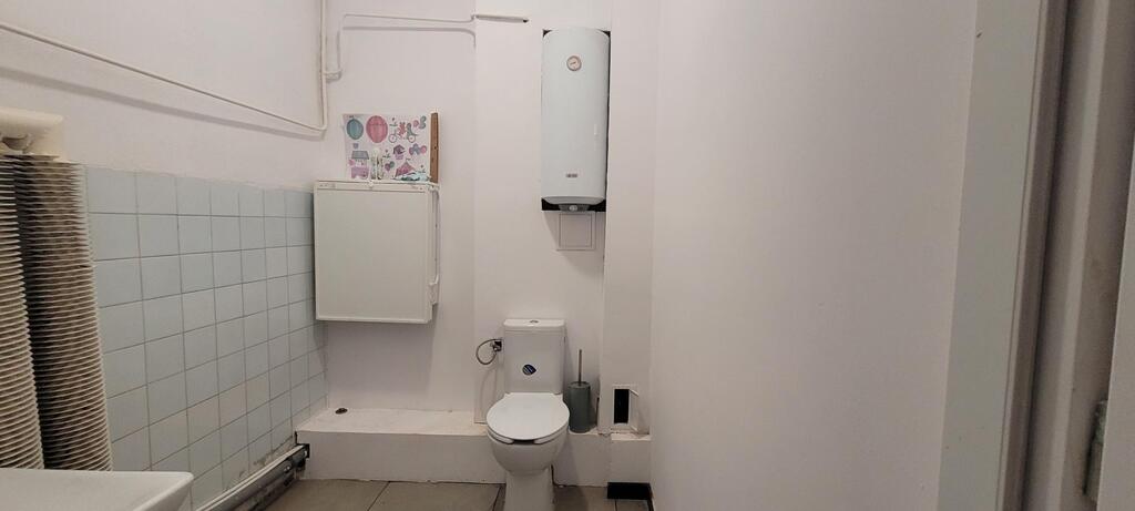 Lokal usługowy / handlowy na wynajem! (6)