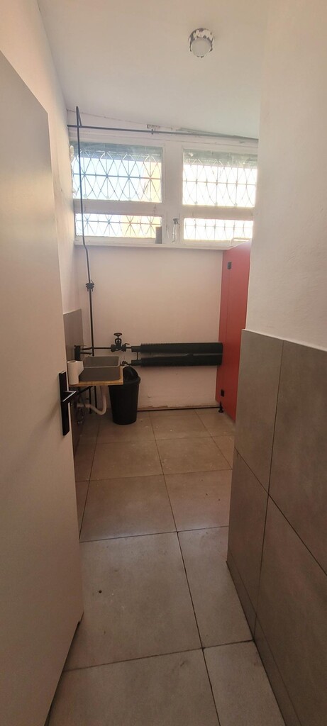 Lokal usługowy / handlowy na wynajem! (8)