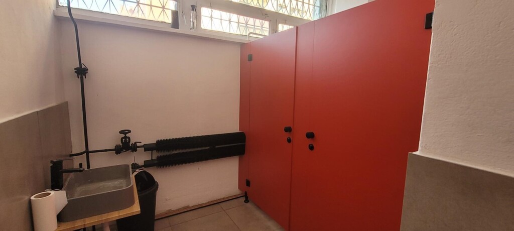 Lokal usługowy / handlowy na wynajem! (9)