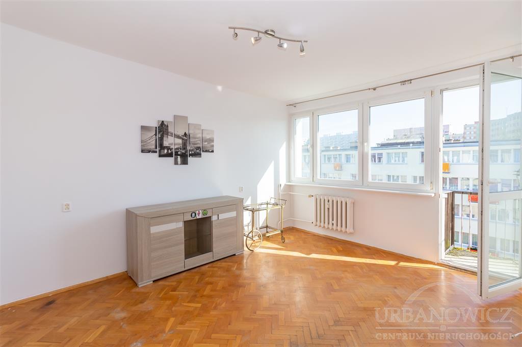 2-pok. mieszkanie z balkonem przy ul. Wańkowicza. (6)